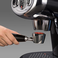 Kavni-avtomati-2/X7.1-ILLY-IPERE-APARAT-KAVNI-CRN